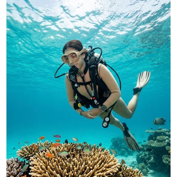 Scuba diving wetsuit Elegant Beige and Black One Piece - Picture 5 of 6